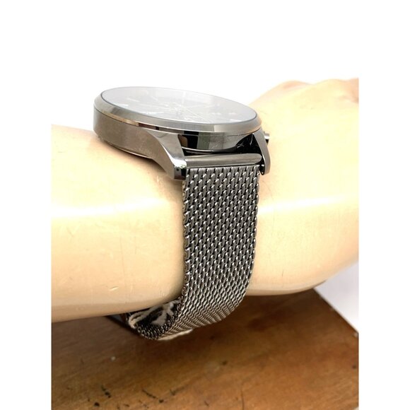 Hugo Boss Men's Watch 1513870 Quartz Chronograph Gray Dial Gunmetal Mesh Steel - Picture 11 of 13